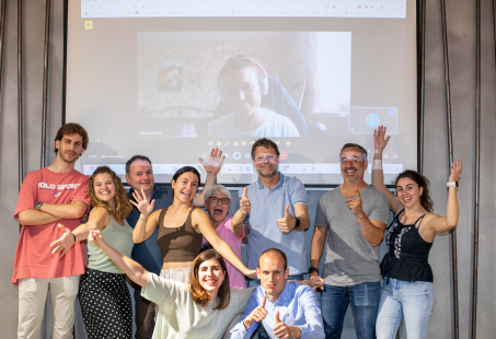 Property 1=Carrusel 3, Property 2=Variant4